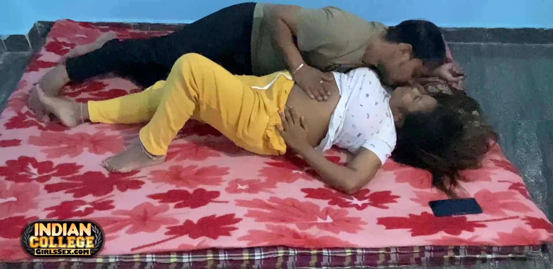 Mature Indian Aunty With Big Belly Having Sex On Floor